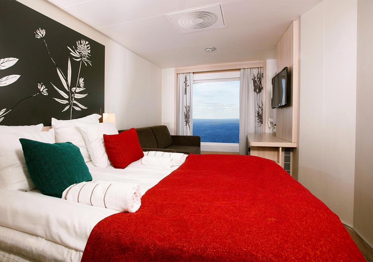 Viking Line Ferry Viking Grace - One-Way Journey From Turku To Stockholm 호텔 객실 사진